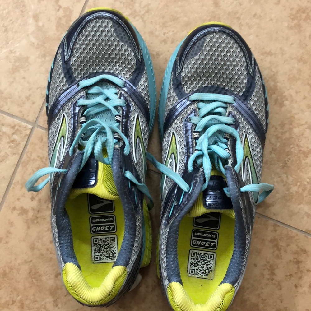 Brooks Ghost 6 running shoes